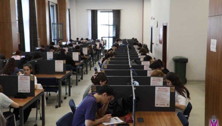 Şehzadeler Gençlik Evi Kütüphanesi’nde Sesli Çalışma Salonu hizmete girecek