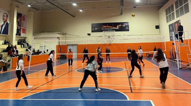 Selendi’de 8 Mart Dünya Kadınlar Günü’ne özel voleybol turnuvası