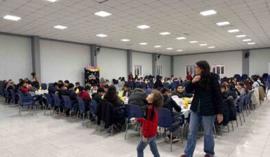 Tüm okul iftar sofrasında buluştu