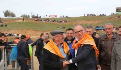 Turgutlu’da deve güreşleri heyecanı yaşanacak