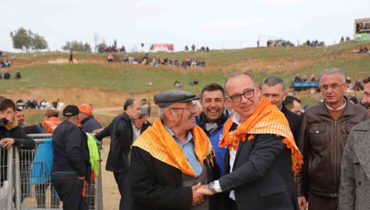 Turgutlu’da deve güreşleri heyecanı yaşanacak