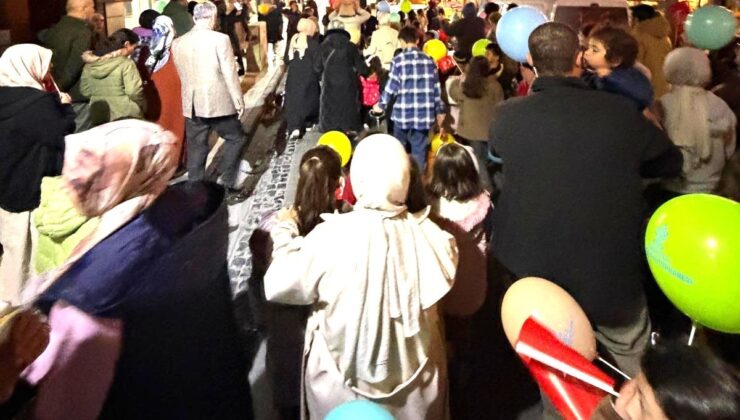 Turgutlu’da Kadir Gecesinde çocuklar yürüyüş yaptı
