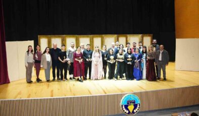 Turgutlu’da tiyatroya ve çocuk festivaline yoğun ilgi