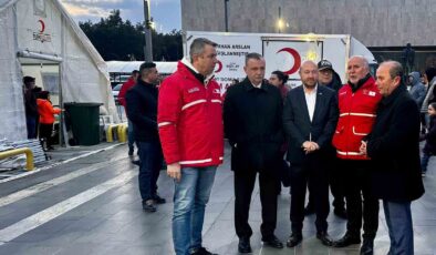 Türk Kızılay ve Yunusemre Belediyesi’nden 1000 kişilik iftar