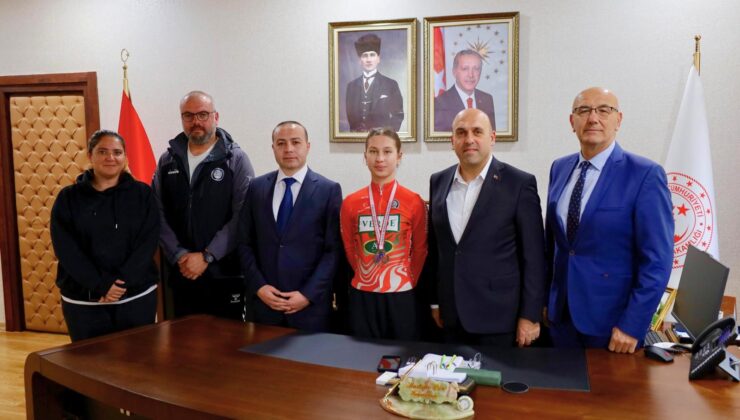 Dünya Şampiyonası yolcusu Tunçel için Akhisar’da ziyaret trafiği