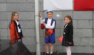 Manisa ilçelerinde 23 Nisan coşkusu