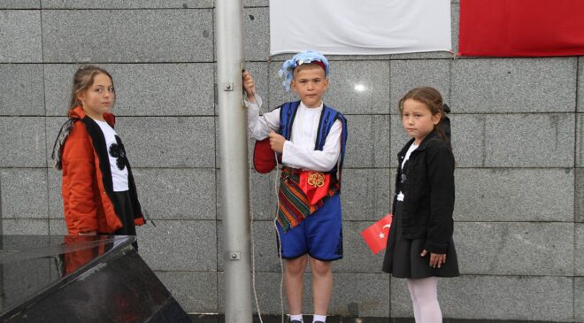 Manisa ilçelerinde 23 Nisan coşkusu