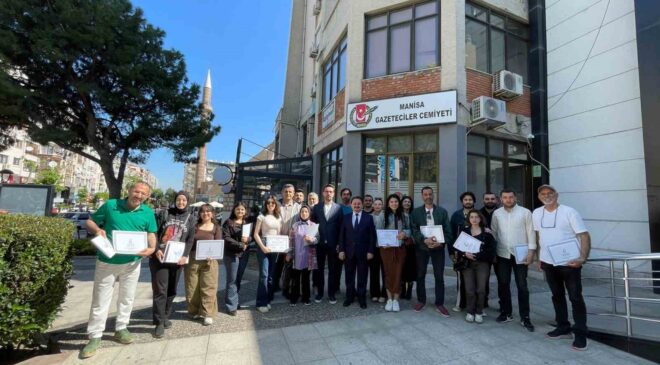 Manisalı Gazeteciler dron ehliyetlerini aldı