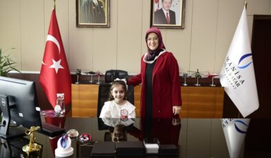 MCBÜ Rektörlüğünde 23 Nisan coşkusu