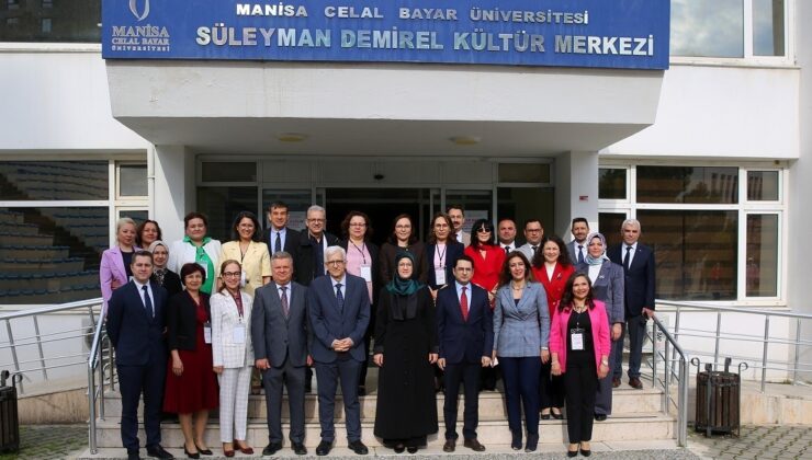 MCBÜ’de “21. yüzyılda kadın ve sağlık” konuşuldu