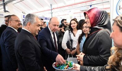 Rektör Kibar’dan gençlere kariyer vurgusu