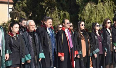 Salihli’de Avukatlar Günü törenle kutlandı