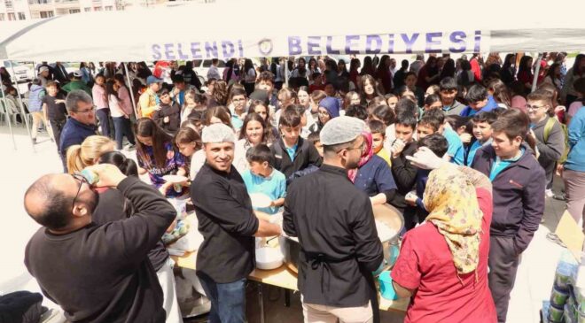 Şehit öğretmen ve öğrenciler için Selendi’de duygu dolu hayır