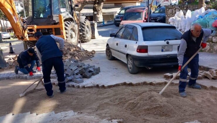 Şehzadeler’de bozulan yol ve kaldırımlar için ihale yapıldı