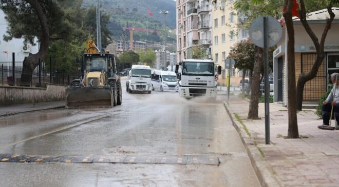 Şehzadelerin dönüşen mahallelerinde kapsamlı temizlik