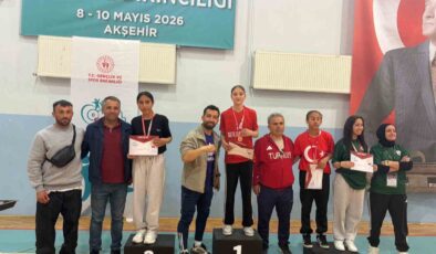 Alaşehir’in güçlü bilekleri Konya’da kürsüye çıktı
