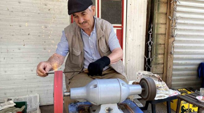 Bıçakçılarda bayram mesaisi
