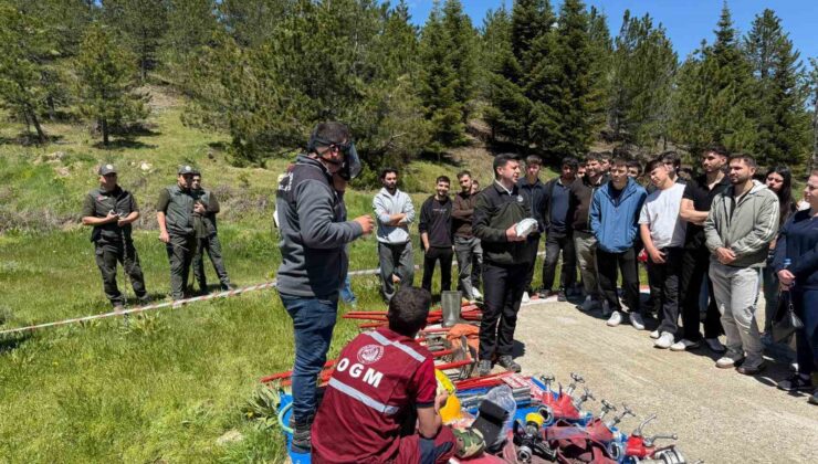 Demirci’de geleceğin ormancıları sahaya indi