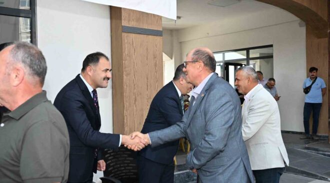 Demirci’de geleneksel bayramlaşma programına yoğun katılım