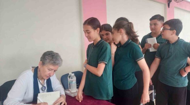 Koca Seyit’in yazarı öğrencilerle buluştu
