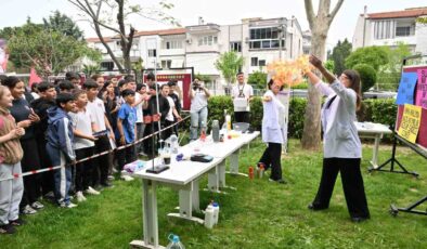 Manisa’da öğrenciler bahar şenliği ile geleceğe çiçek açtı