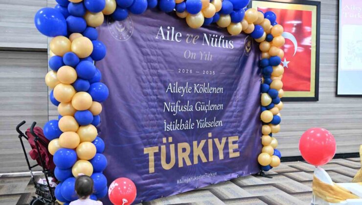 Manisa’da üç kuşak aynı sofrada buluştu