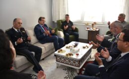 Salihli Kaymakamı Güldoğan’dan şehit ailesine bayram ziyareti