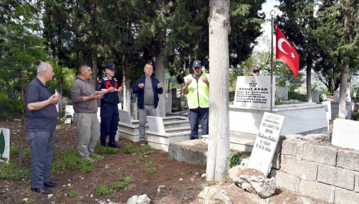 Şehit J.Er Ahmet Aran, kabri başında anıldı