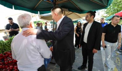 Başkan Şimşek, pazarcı esnafı ve vatandaşların sorunlarını dinledi