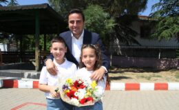 Kula’da 5 bin 557 öğrenci karne heyecanı yaşadı