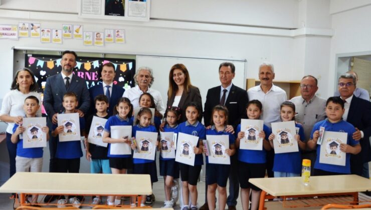 Manisa’da 268 bin 553 öğrenci karne heyecanı yaşadı