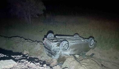 Manisa’da otomobil şarampole uçtu: 2 yaralı