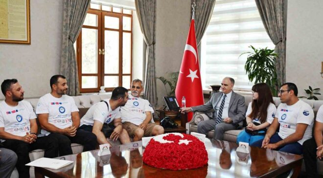 Manisalı engelli yüzücüler Macaristan yolcusu