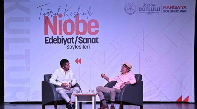 Nihat Behram Manisa’da edebiyat ve yapay zekayı konuştu