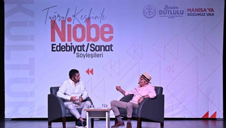 Nihat Behram Manisa’da edebiyat ve yapay zekayı konuştu