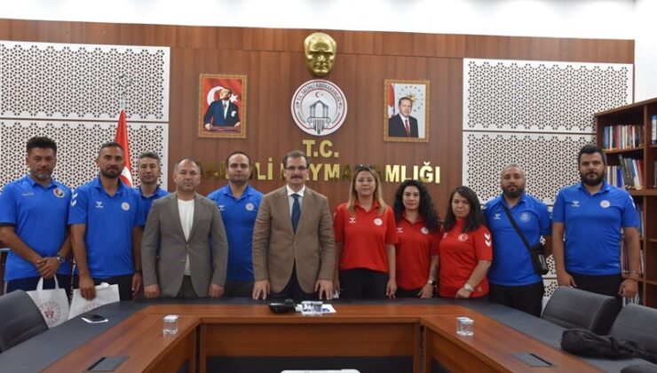 Salihli Kaymakamı Güldoğan antrenörleri makamında ağırladı