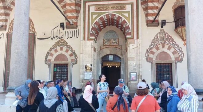 Sarıgöllü kadınlar Manisa’da tarih ve kültür yolculuğuna çıktı