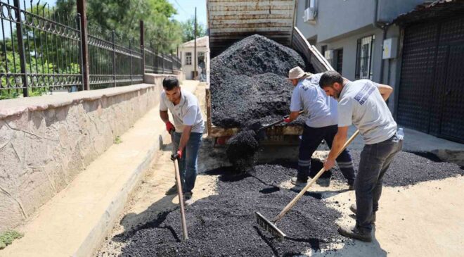 Şehzadeler’de 67 mahallede çalışmalar aralıksız devam ediyor