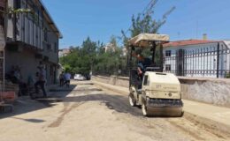 Şehzadeler’de altyapısı tamamlanan sokaklar asfaltlanıyor