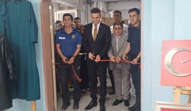 Selendi Halk Eğitim Merkezinin sergisi göz doldurdu