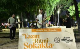 ’Akustik Yaz Akşamları’ Manisalılara müzik dolu bir hafta sonu yaşattı