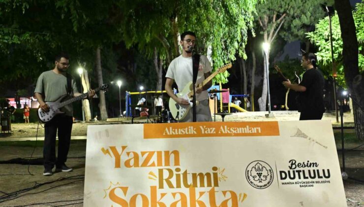 ’Akustik Yaz Akşamları’ Manisalılara müzik dolu bir hafta sonu yaşattı