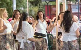 Karayenice’de şalvarlar giyildi, meydan şenlendi