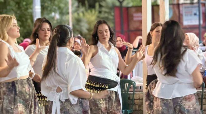 Karayenice’de şalvarlar giyildi, meydan şenlendi