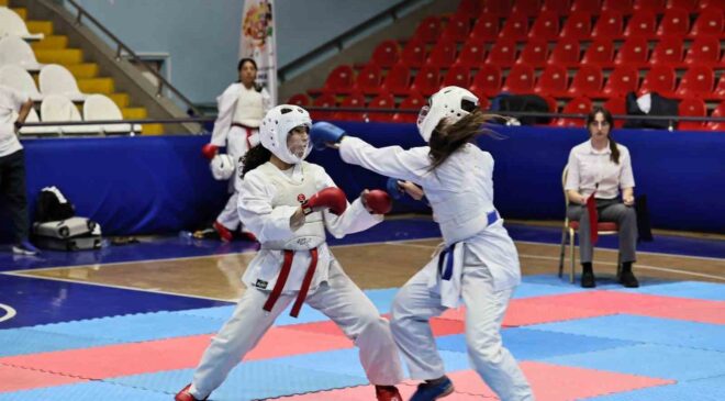 Manisa’da düzenlenen ANALİG Karate Müsabakaları tamamlandı