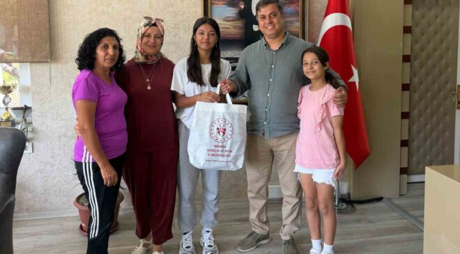 Manisalı Belinay’dan 9 madalyalık sezon