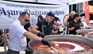 Perşembe Pazarı’nda 2 bin kişilik aşure ikramı