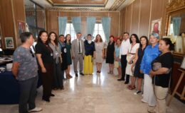 Renklerin suyla dansı sanatseverlerle buluştu