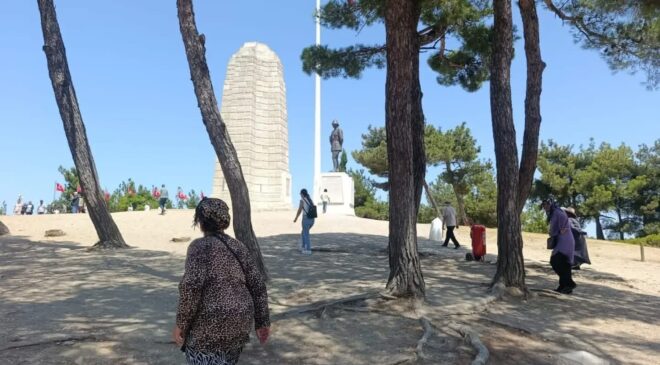 Sarıgöllü kadınlar tarihin izinde Çanakkale’yi gezdi