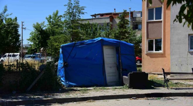 Şehzadeler Belediyesi’nden Selimşahlar’da kaçak yapılara müdahale